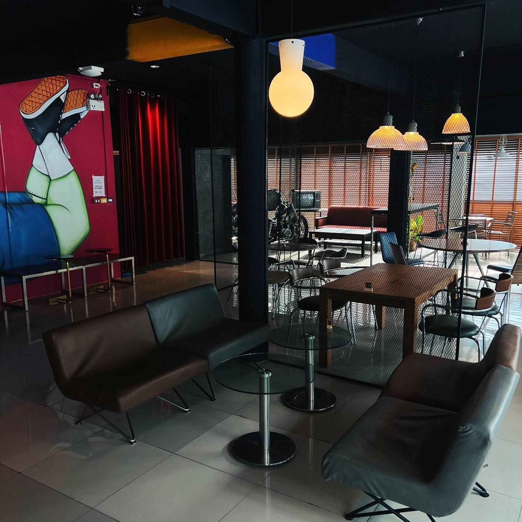 BW Thai Art Style Hotel Банкок Екстериор снимка