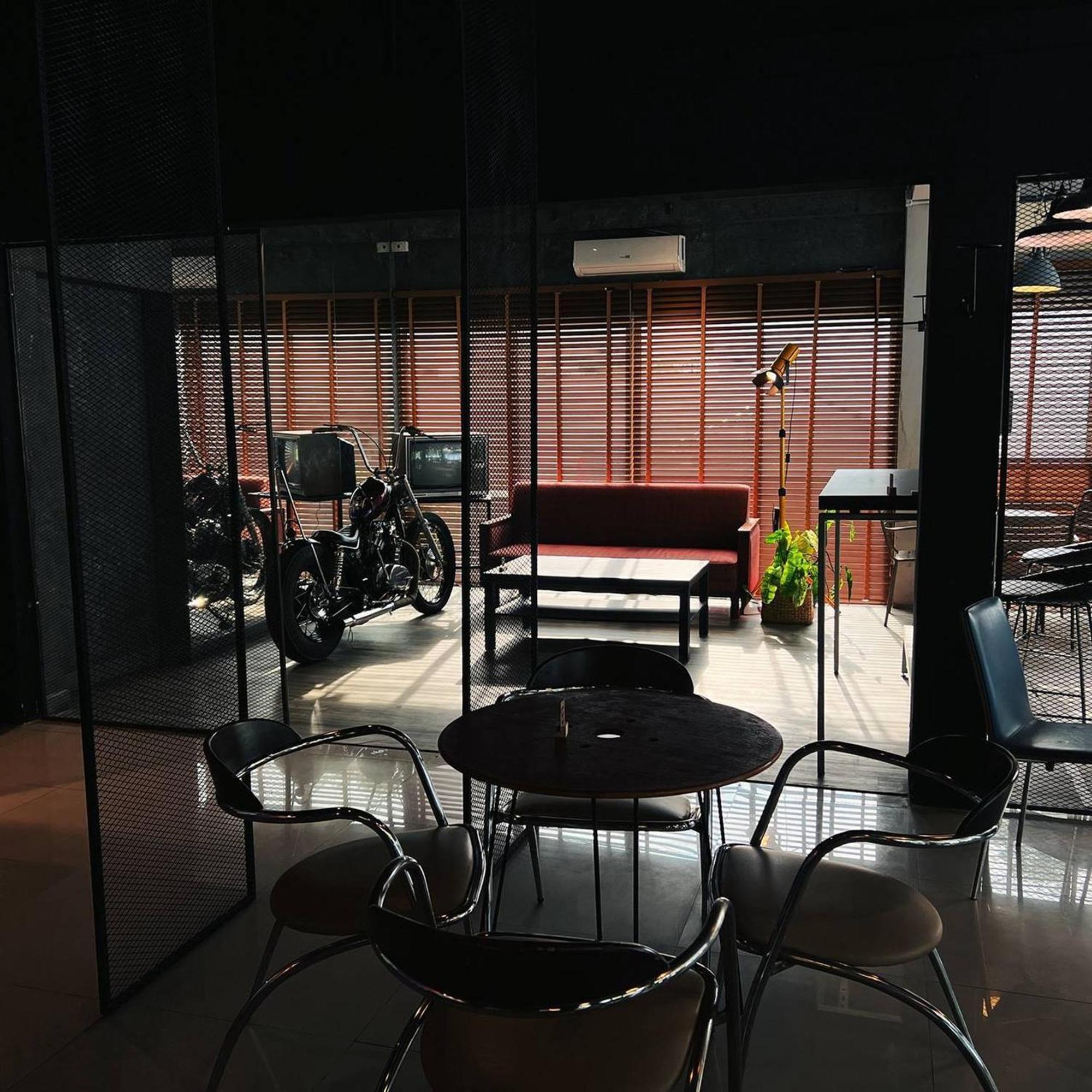 BW Thai Art Style Hotel Банкок Екстериор снимка
